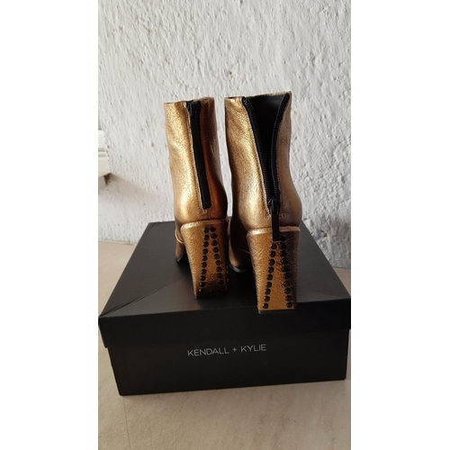 176 - Pair of Kendall & Kylie Gold Colour Boots Size 38/9