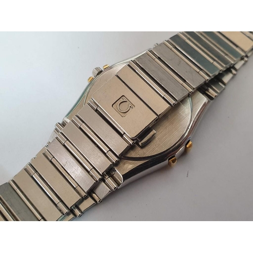 31 - Gents Omega Constellation Wrist Watch (3961070); 33m Stainless Steel Case with Solid Gold Bezel, Bla... 