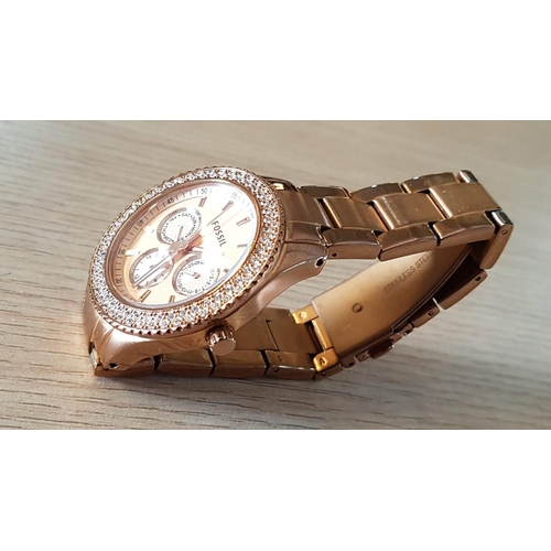 217 - Ladies Rose Gold Tone Fossil Watch *Working when Lotted*