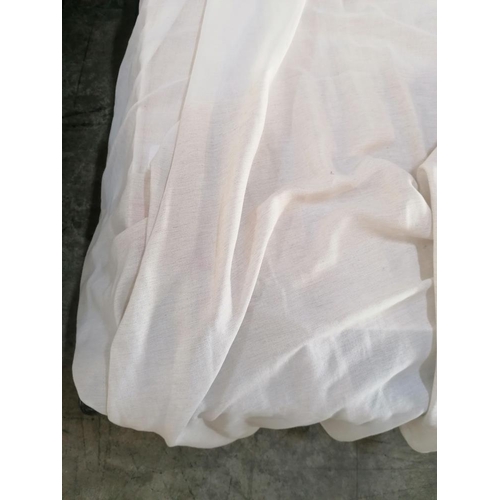 276 - 4 x White Sheer Net Curtains with Beige Stripe (90cm on Hem, L:250cm, Bottom W:250cm)