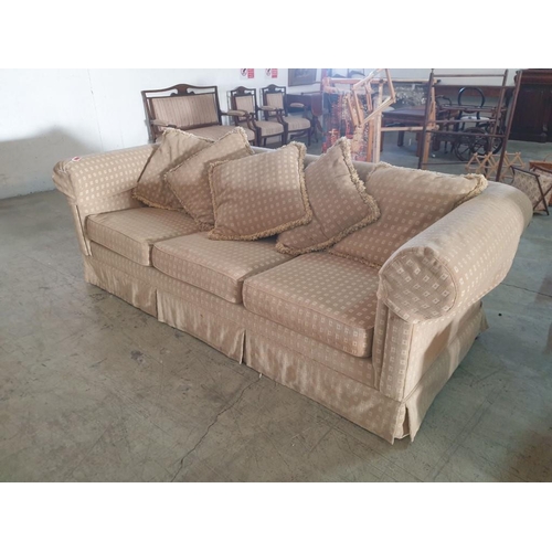 96 - 3-Seat Beige Fabric Sofa with Square Pattern and 5 x Matching Cushions (H:70cm x W: 95cm x L:215xm)