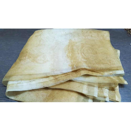 89 - Large Collection of Oriental Tablecloth with Matching napkins Table Runner etc (Total 14pcs)