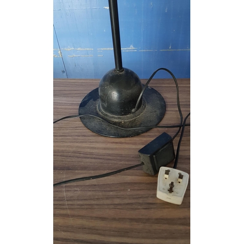 542 - Modern Black Standing Floor Lamp (A/F) (Un-Tested)