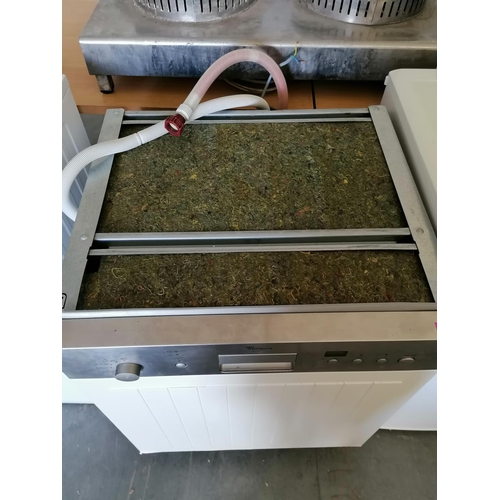736 - Whirlpool Dishwasher (Integrated) with Silver and White Fronted Door