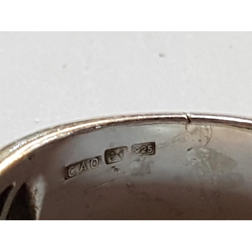 579 - .925 Silver Ring, (Approx. 11.6g)