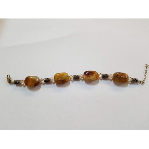 580 - Brown Stone & Silver Bracelet, (Approx. 25.8g)