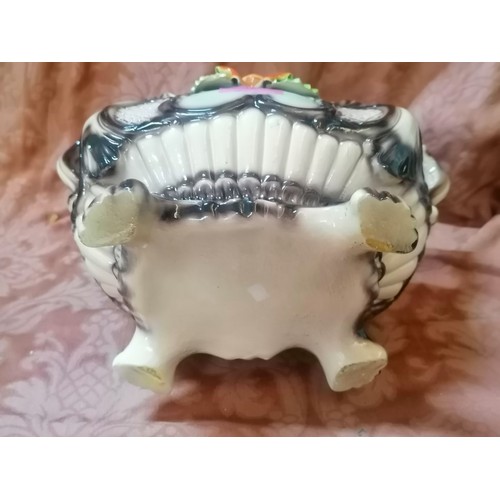 702 - Capodimonte Style Urn Type Pot with Lid on Lower Plate (H:30 x 34 x 19cm)
