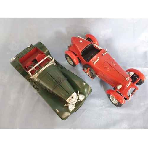28 - 2 x Burago (Italy) Die Cast 1/18 Scale Model Cars; Jaguar SS 100 (1937) and Alfa Romeo 2300 Monza (1... 
