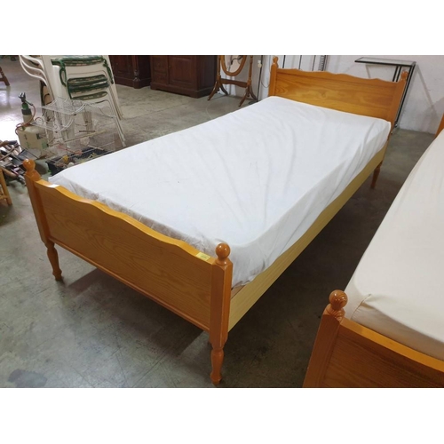 529 - Single Bed with Pine & Light Wood Surround and Mattress (90 x 190cm)