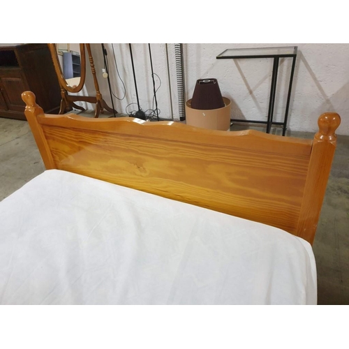 529 - Single Bed with Pine & Light Wood Surround and Mattress (90 x 190cm)