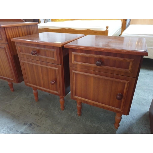 532 - Pair of Dark Wood Bedside Units with Cupboard & Drawer (2)