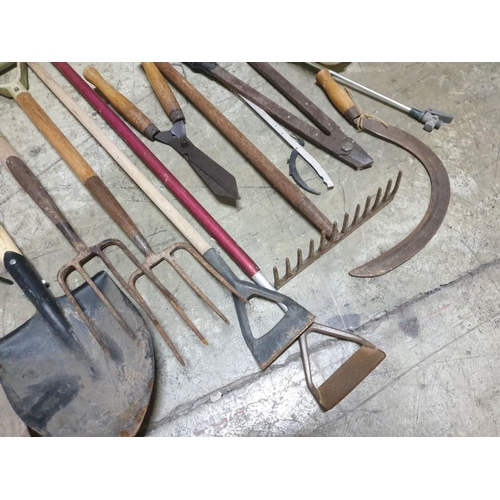 544 - Qty of Garden Tools