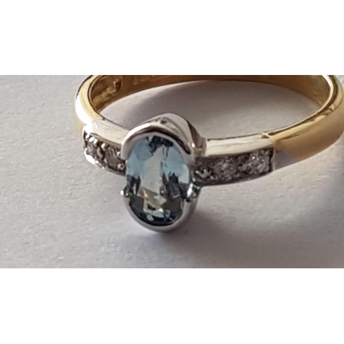 211 - 18ct 2-Tone Gold Ring with Large Aqua Marine, Total Weight 3.6gr, Size 16 (P)