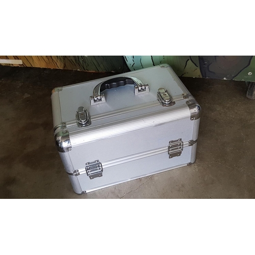 519 - Aluminium Make-Up Case / Travel Trolley Case, 2 x Stacking Pieces or Can Be Used Separately, Each wi... 