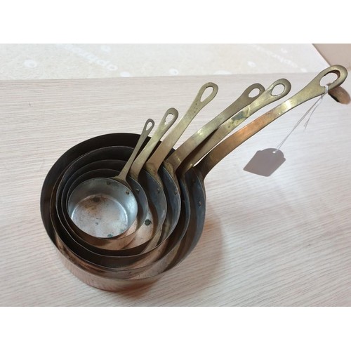 59 - Graduating Set of 6 x Copper Saucepans with Handles (Ø:7cm to 16cm), (6)