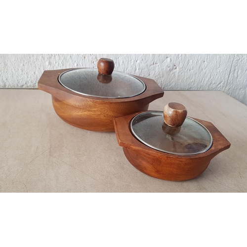 185 - 2 x Wooden Pots with Glass Lid (Ø:20cm and Ø:15cm) and Ceramic Triangular Kettle and Matching Decora... 