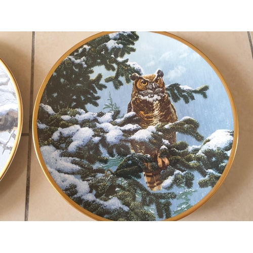 117 - 2 x Spode Collectable Wall Plates; 'Snowy Watch' and 'Winter Vigil' from the Limited Edition 'Noble ... 