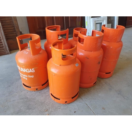 380 - 6 x Gas Bottles