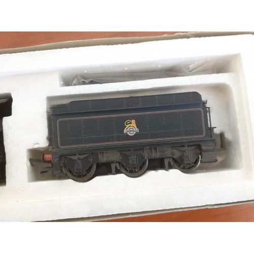 230 - Bachmann 'Branch-Line' 1:76 Scale Model of Locomotive Train, '31-775', Modified Hall 6990 