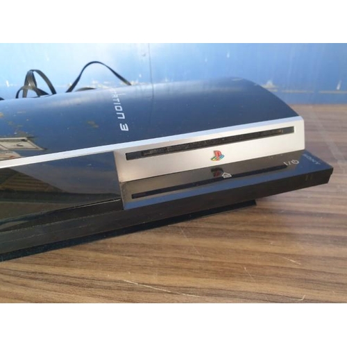 393 - Sony Playstation 3 (PS3), (Model: CECHK03) with 1 x Controller / RETURN to Owner not working