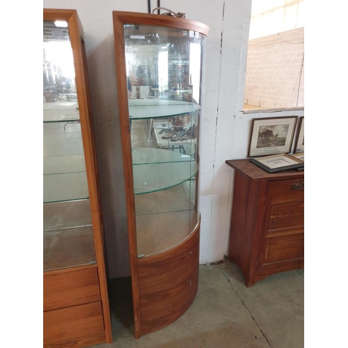 216B - Retro Style Teak Effect Curved Corner Display Cabinet with Mirror Back, 2 - Glass Shelves, Recessed ... 