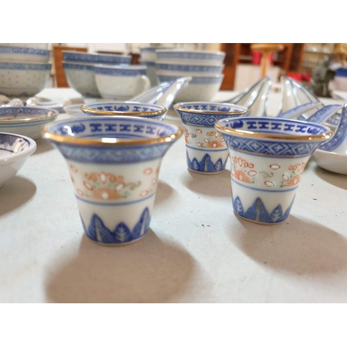 36 - Lage Qty of Oriental Porcelain Tableware inc; 2 x Teapots, Dishes, Pots etc (Approx 60pcs)