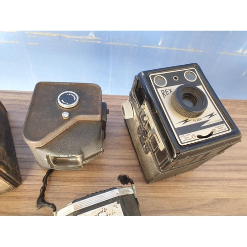 134B - Collection of 6 x Vintage Cameras, Box & Folding / Bellows (a/f, for spares or repair), (6)