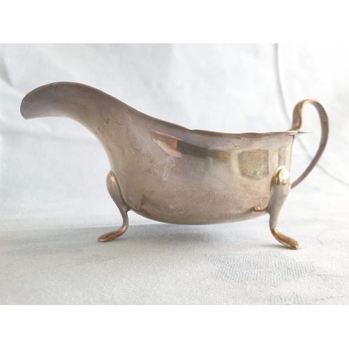 71 - Sterling Silver Milk / Cream Jug, 3-Footed, Overall Approx. L:15cm, Weight: 101g)