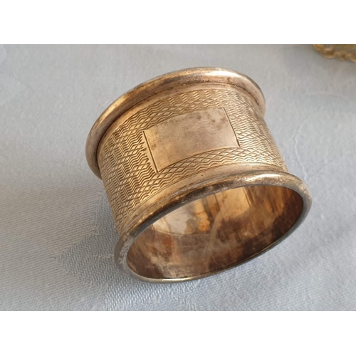 71B - Collection of Silver Napkin Rings; Pierced Sterling Silver (Approx. Ø: 5cm x H: 3cm, Weight: 37g),  ... 