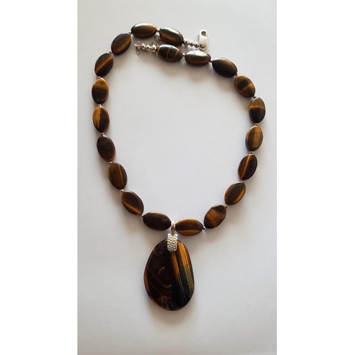 861 - Tiger Eye Necklace (L:51cm) with Silver (.925) Clasp and Beads