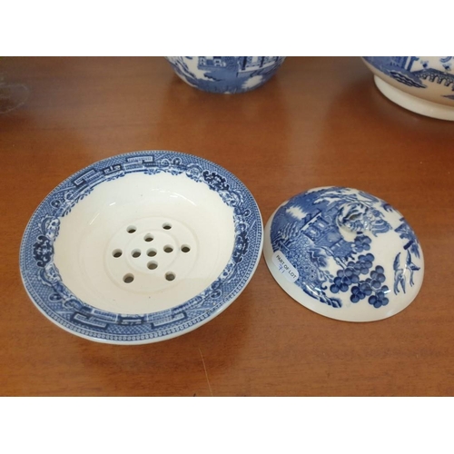 71 - Wedgwood 5-Piece Chamber Set in the Blue & White 'Willow' Pattern with Oriental Scenes; Large Jug & ... 