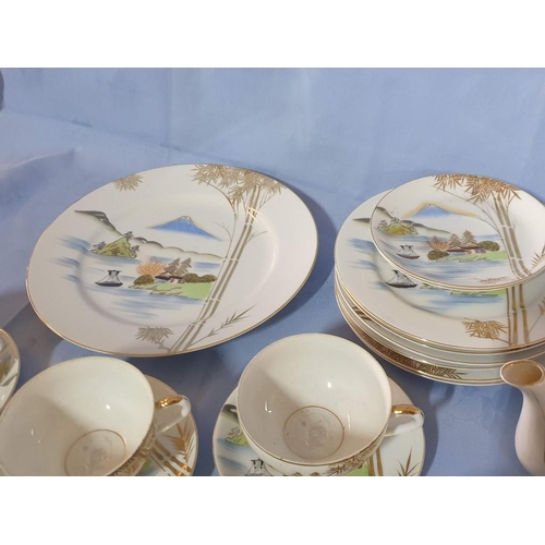 136 - Vintage Porcelain Tea Set, 'Sunny China', Made in Japan, Incl. Tea Pot, Serving Plate, 6 x Side Plat... 