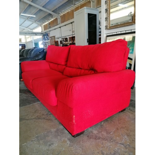 60A - 2-Seater Modern Sofa / Bed (L220cm x W:100cm x H:82cm and the Bed is 190cm x 124cm)