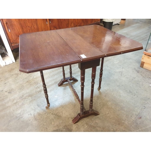 103 - Antique Sutherland / Small Drop-Leaf Table with Turned Legs, (Approx. 61 x 72 x 60cm Opened)