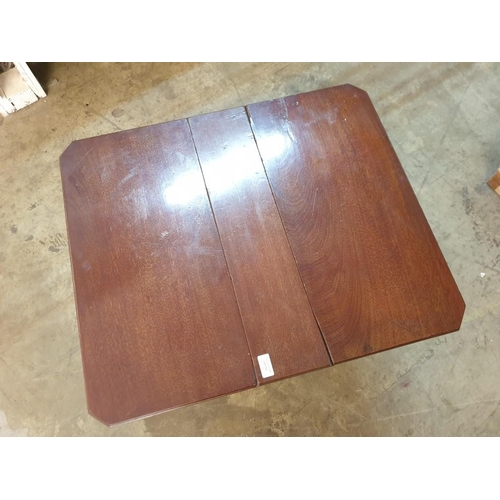 103 - Antique Sutherland / Small Drop-Leaf Table with Turned Legs, (Approx. 61 x 72 x 60cm Opened)