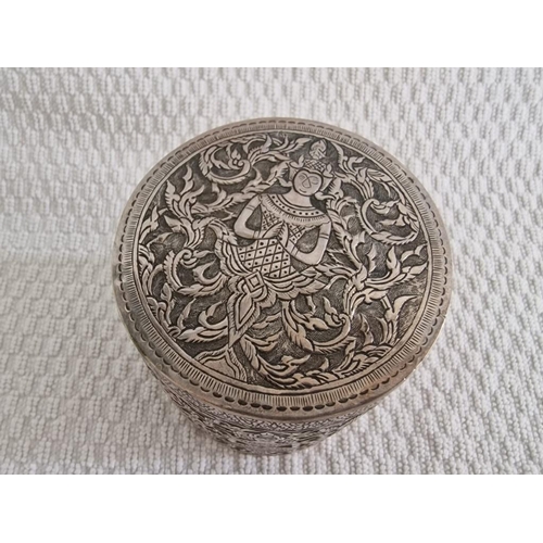 203 - Decorative Chinese(?) .900 Silver Lidded Pot, (Approx. H: 9cm, Ø: 8cm, Weight: 148g)

* Tested with ... 