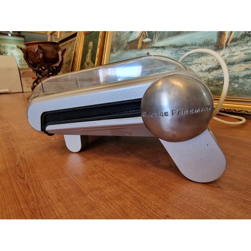 313 - George Foreman 'Lean Mean Fat Reducing Grilling Machine', Model: GR19BWC), Looks Unused!