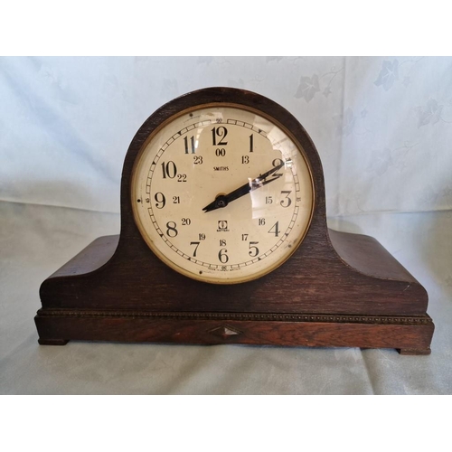 108 - Collection of 4 x Vintage Wooden Mantel Clocks; 2 with Quartz Movements and 2 with Mechanical Moveme... 