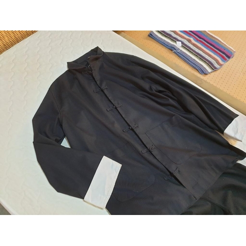 700 - Tai Chi / Oriental Style Outfit (Jacket and Trousers), Size M