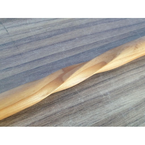684 - Solid Wood Walking Stick with Twist Near Top and Horn(?) Handle