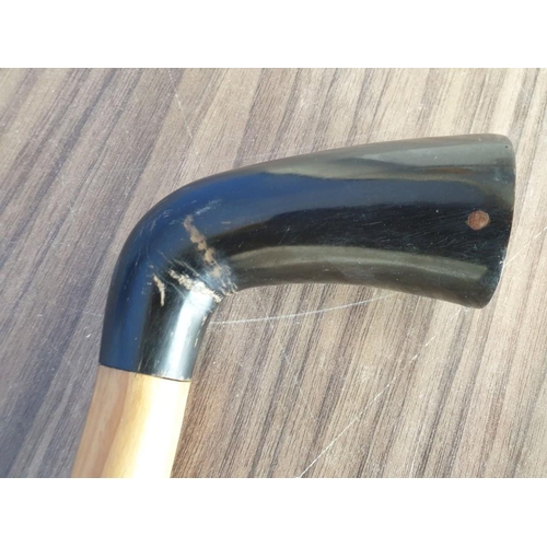 684 - Solid Wood Walking Stick with Twist Near Top and Horn(?) Handle