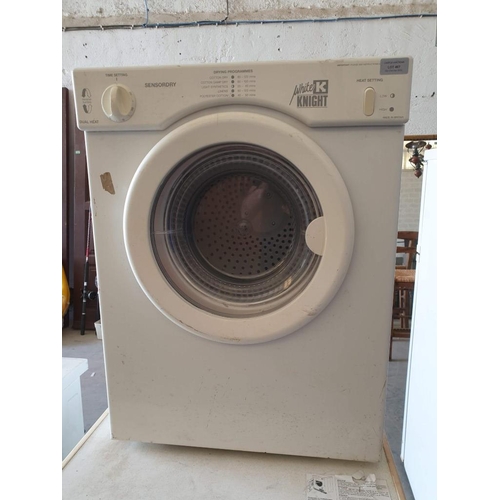 692 - White Knight Tumble Dryer, Model: CL332WV 
* Tested & Working *