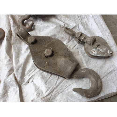 697 - Heavy Duty Tirfor Winch, Qty of Steel Cable and 2 x Pulley Hooks