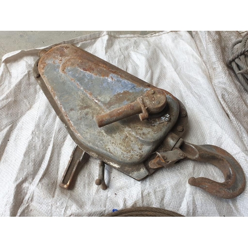 697 - Heavy Duty Tirfor Winch, Qty of Steel Cable and 2 x Pulley Hooks