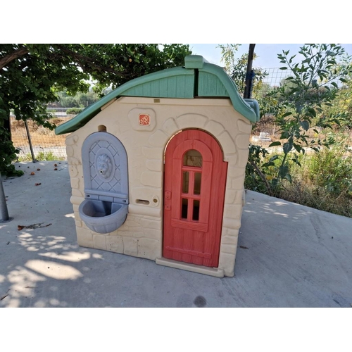 454 - Plastic Garden / Outdoors Children's Play House, by 'Step 2'