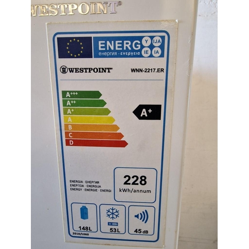 462 - Westpoint Fridge Freezer, Model: WNN-2217.ER, a+ Energy Rating, Looks Unused!
(H:145.5cm x D:51cm x ... 