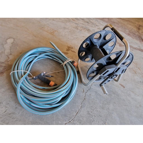 466 - Garden Hose Pipe and Reel / Stand