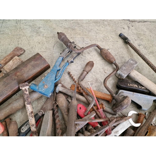 475 - Large Qty of Assorted Tools; Vintage Drills, Lump Hammer, Sockets, Spades / Trowels, Chisels, Saws, ... 