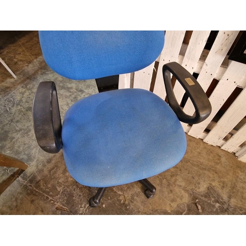 480 - Blue Fabric Office Chair with Arms