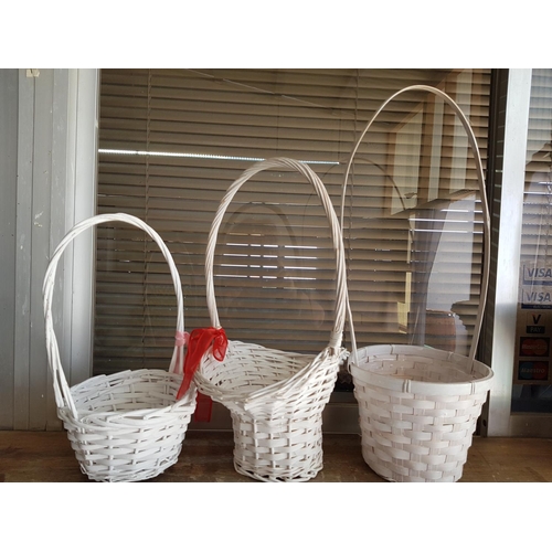 345 - 5 x White Colour Wicker Gift Baskets (5 x Different Size)